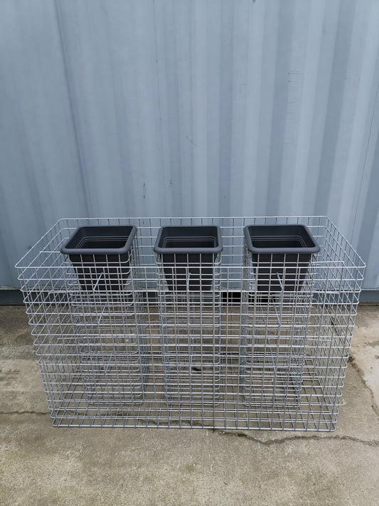 Flower column, set of 3, height 82 cm, base area 127 x 52 cm, size 5 x 5 cm, hot-dip galvanized including pot