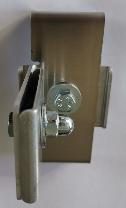 Klämma med staketfäste 5 x 10 cm för dubbelt trådnät, aluminium