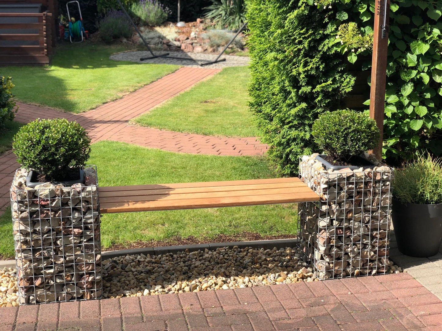 Banc de jardin avec 2 colonnes à fleurs - bois de Cumaru, 200 cm de long x 62 cm de haut x 37 cm de profondeur, galvanisé à chaud, MW 5 x 5 cm